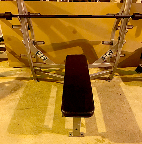 Hammer Strength Olympic Flat Bench Олимпийская скамья для жима лежа